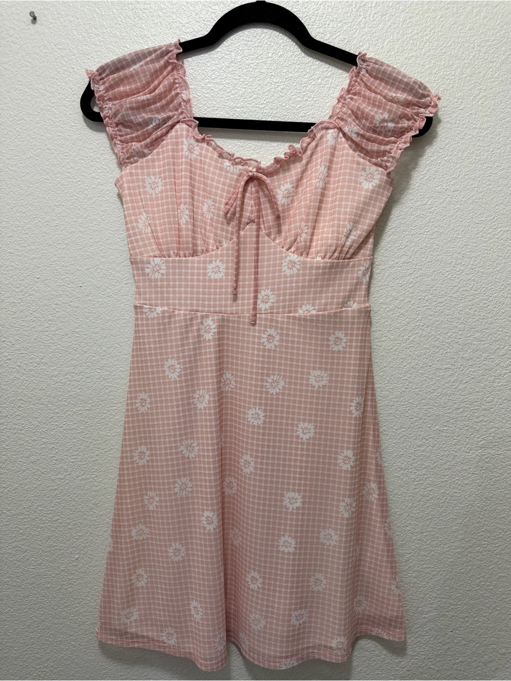 No Boundaries Pink Gingham Floral Tie-Front Sundress, Lined, junior small